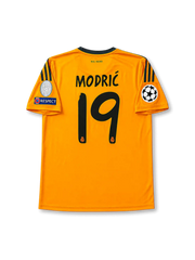 Real Madrid 2013-14 Third Shirt #19 Modrić