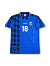 Argentina 1994-Style Away Jersey Scaloni #18, retro Argentina national team soccer shirt with a blue and white design, player name and number 18 on the back.