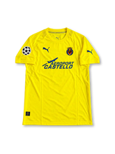 Villarreal CF 2005/06 UEFA Champions League Home Jersey Juan Román Riquelme #8, retro soccer shirt featuring Villarreal's yellow design, club crest, and Riquelme name and number 8 on the back.
