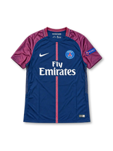 パリ・サンジェルマン 2017/18シーズン UEFAチャンピオンズリーグ仕様 ホームユニフォーム レプリカモデル ネイマールJR.10番 Nike製ネイビーブルーのボディにボルドーの肩袖、中央のレッドライン、Fly Emiratesスポンサーロゴ、PSGクラブエンブレム、UEFAチャンピオンズリーグとRESPECTの袖パッチを配したレトロサッカージャージ