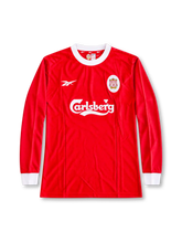 Liverpool FC 1998-2000 home long sleeve jersey featuring Steven Gerrard #28, classic red Reebok soccer shirt with a white crew neck collar, white ribbed cuffs, white Reebok branding, Carlsberg sponsor logo, Liverpool club crest, and GERRARD name with white number 28 on the back, representing his early first-team years.