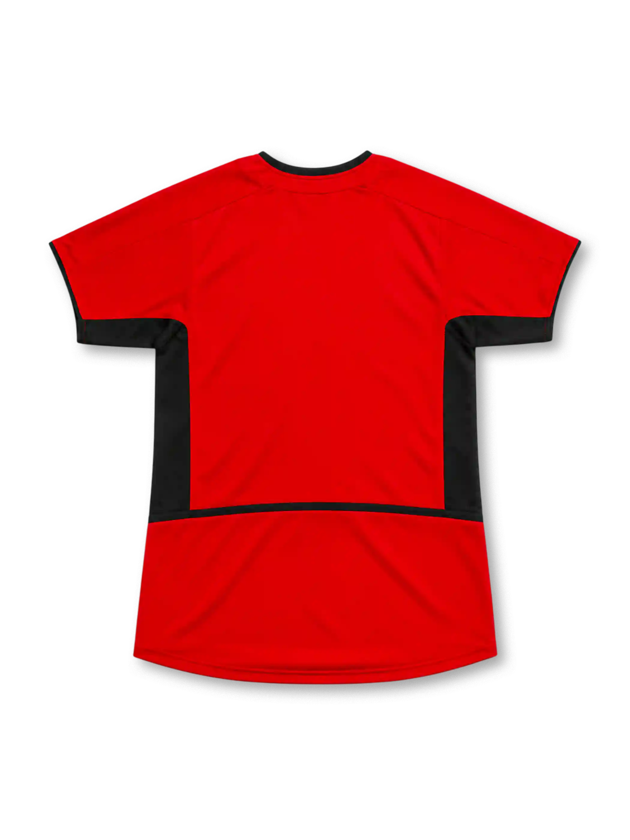 Manchester United 2002–04 red home short-sleeve jersey with black side panels, white Nike Swoosh, club crest and Vodafone sponsor.
