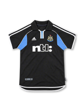 Newcastle United 2000/01 black away jersey with sky-blue panels, white adidas shoulder stripes, club crest and ntl: sponsor.