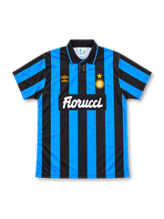 Inter Milan 1992/94 home jersey with blue-and-black vertical stripes, black polo collar, yellow Umbro logo, gold-star crest and white Fiorucci sponsor.