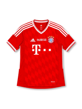 Bayern Munich 2013/14 red adidas home jersey with four-star crest, white shoulder stripes, Deutsche Telekom sponsor, tonal diamond graphics, and special 2013 Wembley Champions League Final embroidery.