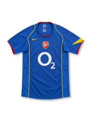 Arsenal 2004/05 blue away jersey with yellow piping, red trim, Nike logo and O2 sponsor