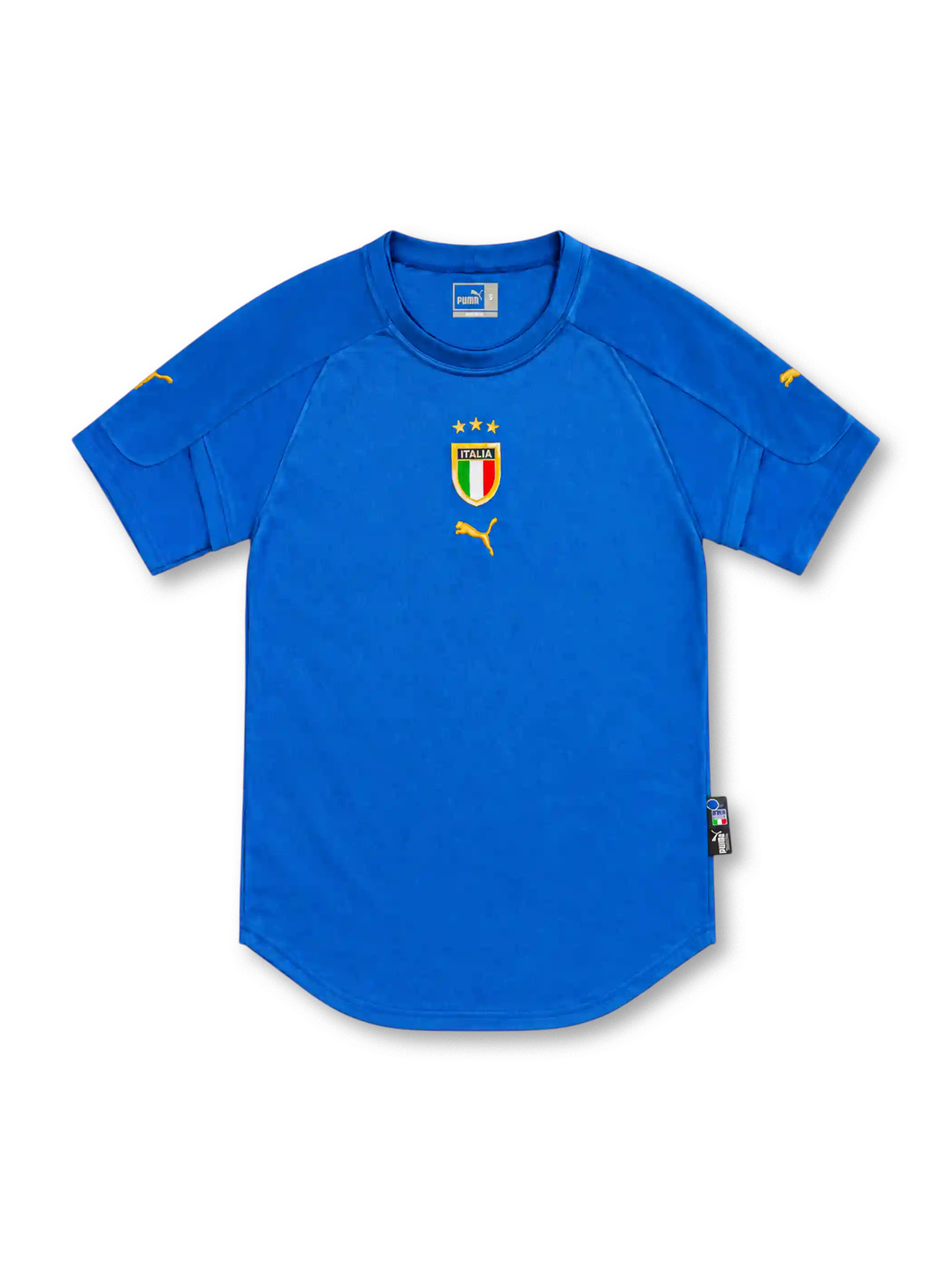 Italy 2004 blue home jersey with centred tricolour crest, three gold stars and gold Puma logos