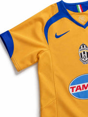 Juventus 2005/06 Third Jersey