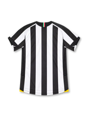 Juventus 2005/06 black and white striped home jersey with gold Nike logo, two gold stars, centred crest and Tamoil sponsor