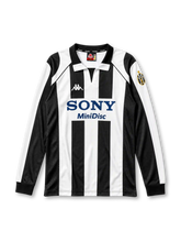 Juventus 1997-98 long sleeve home jersey in black and white stripes