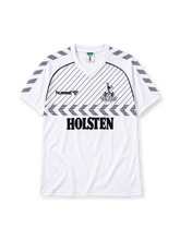 Tottenham Hotspur 1986-87 home jersey Hummel front view white chevron pattern