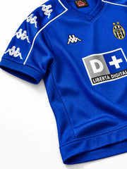 Juventus 1999-00 Away Jersey