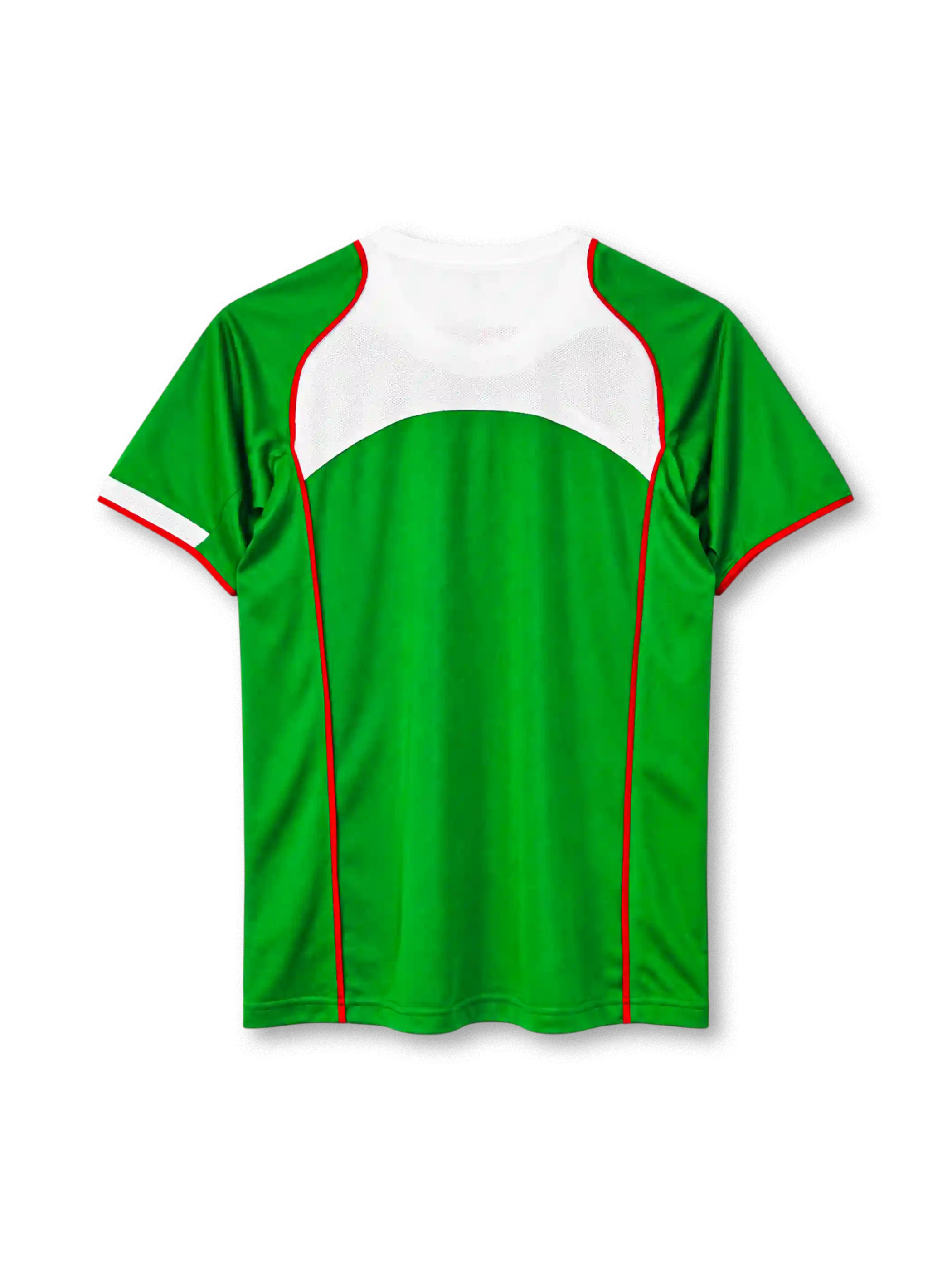 Mexico 2004 home jersey, front view, green body, white curved collar yoke with red trim, red piping down the front, white Nike swoosh on right chest, Mexican Football Federation crest centred on chest, red sleeve trim, white accent on left sleeve