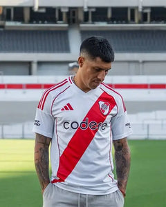 Enzo Perez, Enzo Perez jersey, Enzo Perez football shirt, Enzo Perez Argentina, Enzo Perez River Plate, Enzo Perez Estudiantes, Enzo Perez Benfica, Enzo Perez Valencia, Argentina midfielder, River Plate legends, Copa Libertadores 2018, Argentina 2014 World Cup, Argentina 2018 World Cup logo