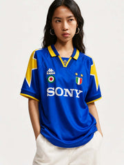Juventus 1995/96 Away Football Shirt