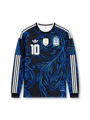 Front view of Argentina 2026 away long sleeve shirt with number 10, Argentina crest, white shoulder stripes, and black-blue graphic design.