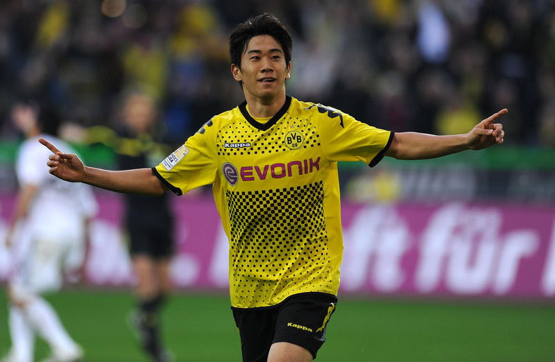 Precision defines intelligent attacking play. Shinji Kagawa｜Icon Collection