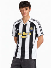 Newcastle United 2005/06 Home Jersey