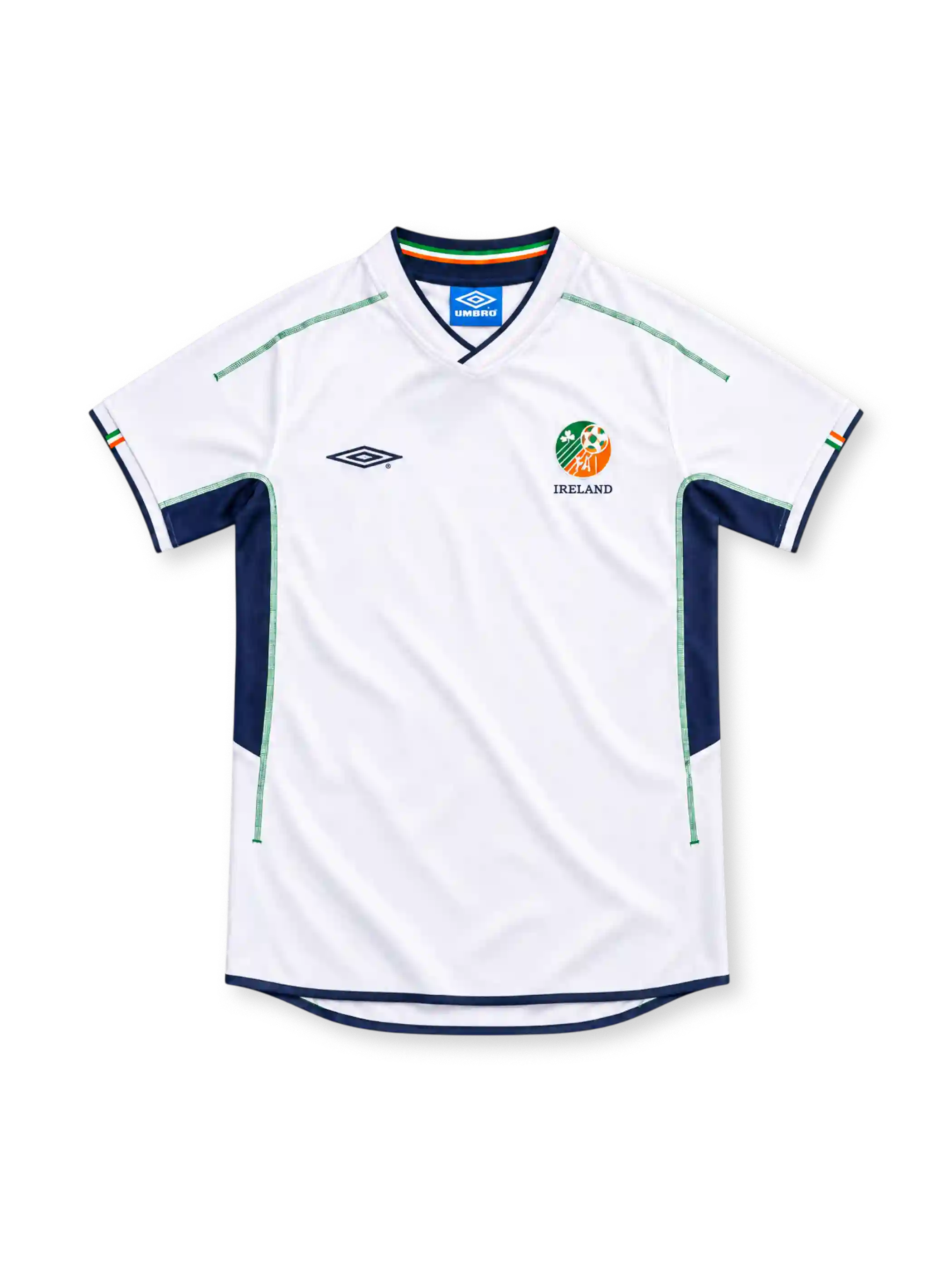 Ireland 2002 white away soccer jersey by Umbro with navy side panels, green piping, tricolor sleeve accents and FAI crest.