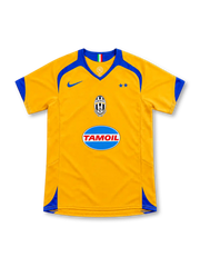 Juventus 2005/06 yellow third jersey with royal blue yoke, Nike logo, centred crest and Tamoil sponsor