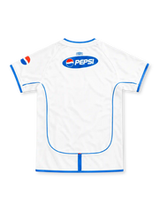 Cruz Azul 2002/03 white away jersey with blue Umbro detailing, V-neck collar, club crest and Cemento Cruz Azul sponsor.