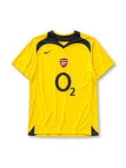 Arsenal 2005/06 away football jersey by Nike with O2 sponsor logo