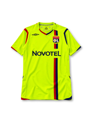 Olympique Lyonnais 2008-09 third jersey Umbro front view yellow navy stripe