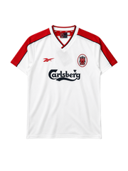 Liverpool 1998-99 away jersey, front view, white body with red shoulder panels, Reebok logo, Carlsberg sponsor logo, oval club crest