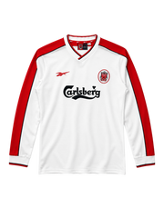 Liverpool 1998-99 long-sleeve away jersey, front view, white body with red shoulder panels, Reebok logo, Carlsberg sponsor logo, oval club crest