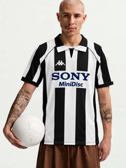 Juventus 1997-98 Home Jersey