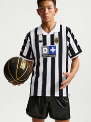Juventus 1999-00 Home Jersey