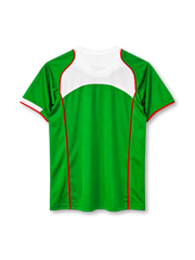Mexico 2004 home jersey, front view, green body, white curved collar yoke with red trim, red piping down the front, white Nike swoosh on right chest, Mexican Football Federation crest centred on chest, red sleeve trim, white accent on left sleeve