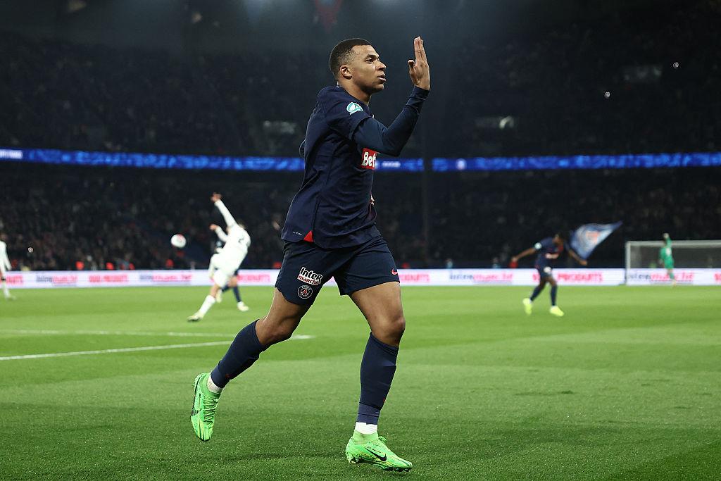 Speed defines modern dominance. Kylian Mbappé｜Icon Collection