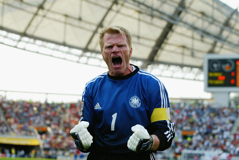 Authority defines goalkeeping mastery. Oliver Kahn｜Icon Collection